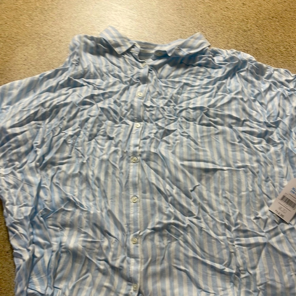 Brand New Short sleeve shirt